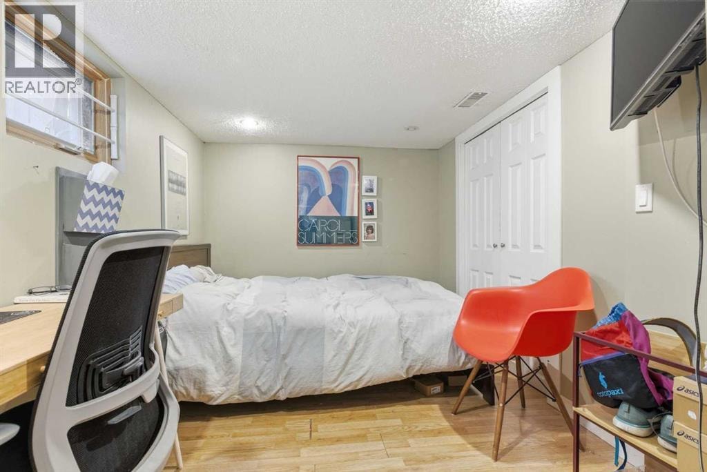 2801 26A Street SW — photo 23