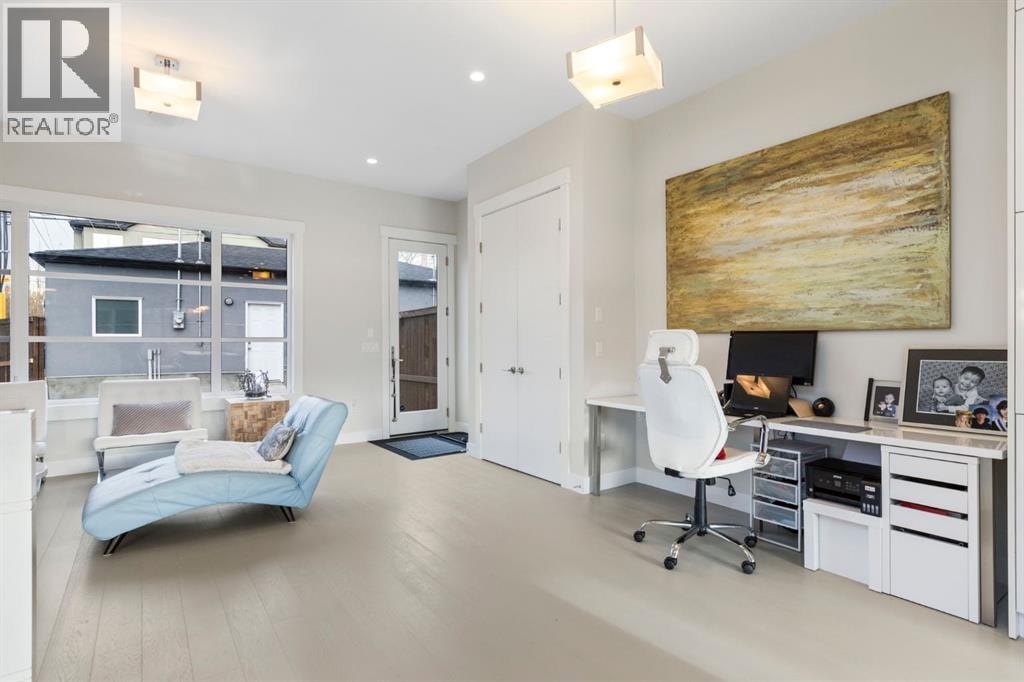 1810 43 Street NW — photo 15