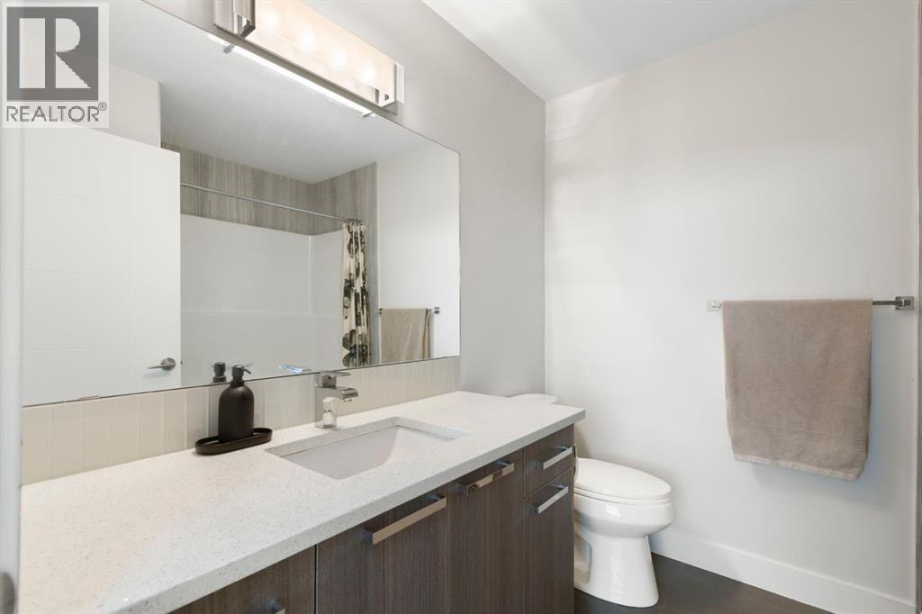 1810 43 Street NW — photo 32