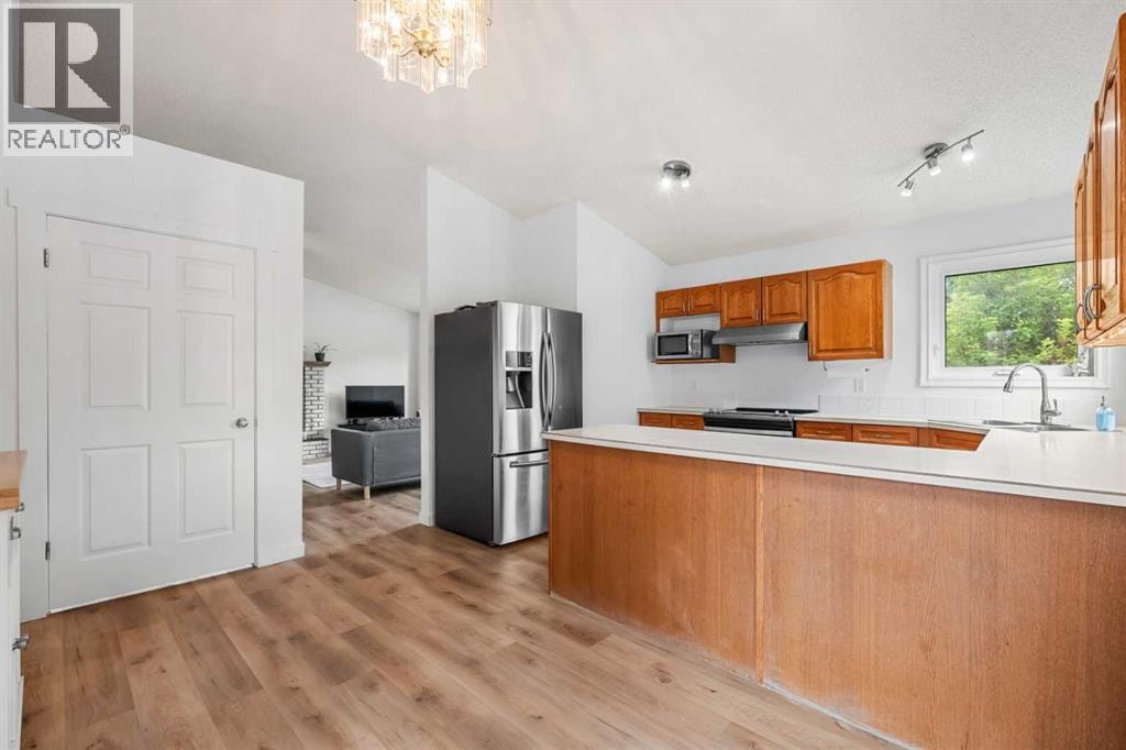 1667 Meadowbrook Drive SE — photo 10
