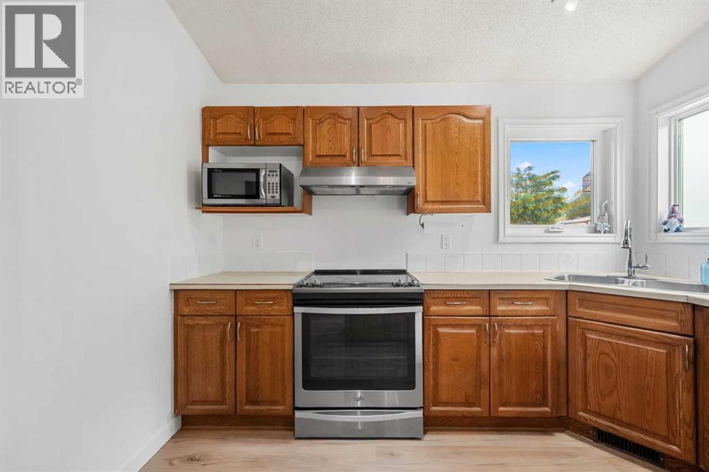 1667 Meadowbrook Drive SE — photo 11