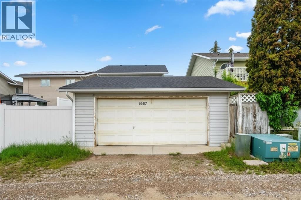 1667 Meadowbrook Drive SE — photo 40