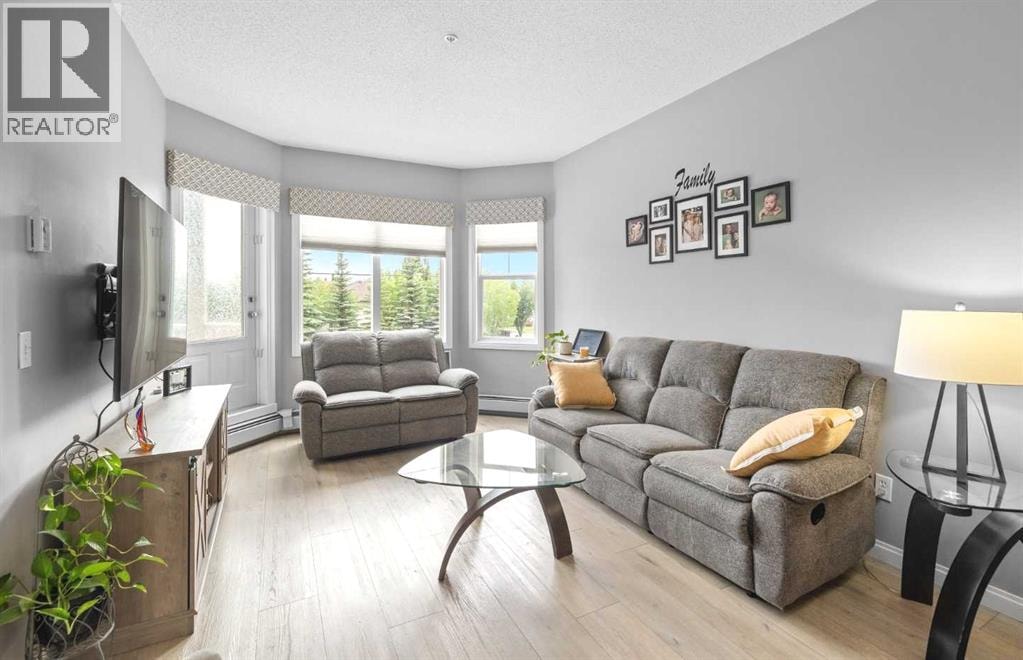 220, 8 Prestwick Pond Terrace SE