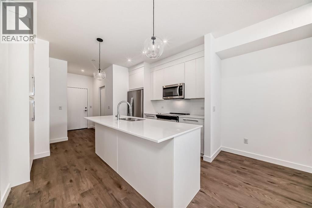 4416, 6 Merganser Drive W — photo 6