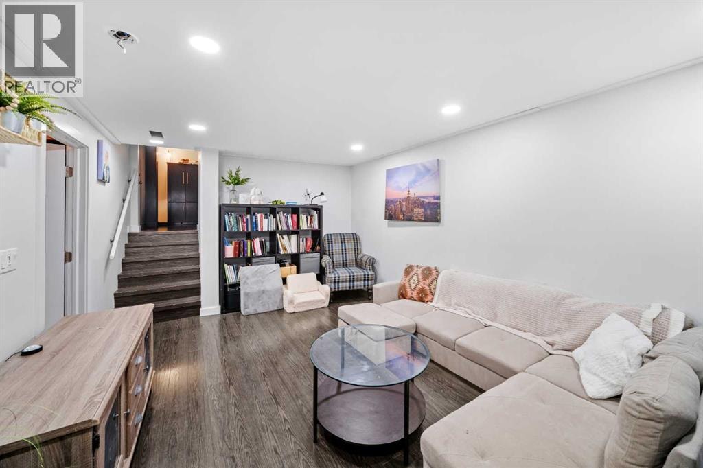 5516 Taylor Crescent NE — photo 17