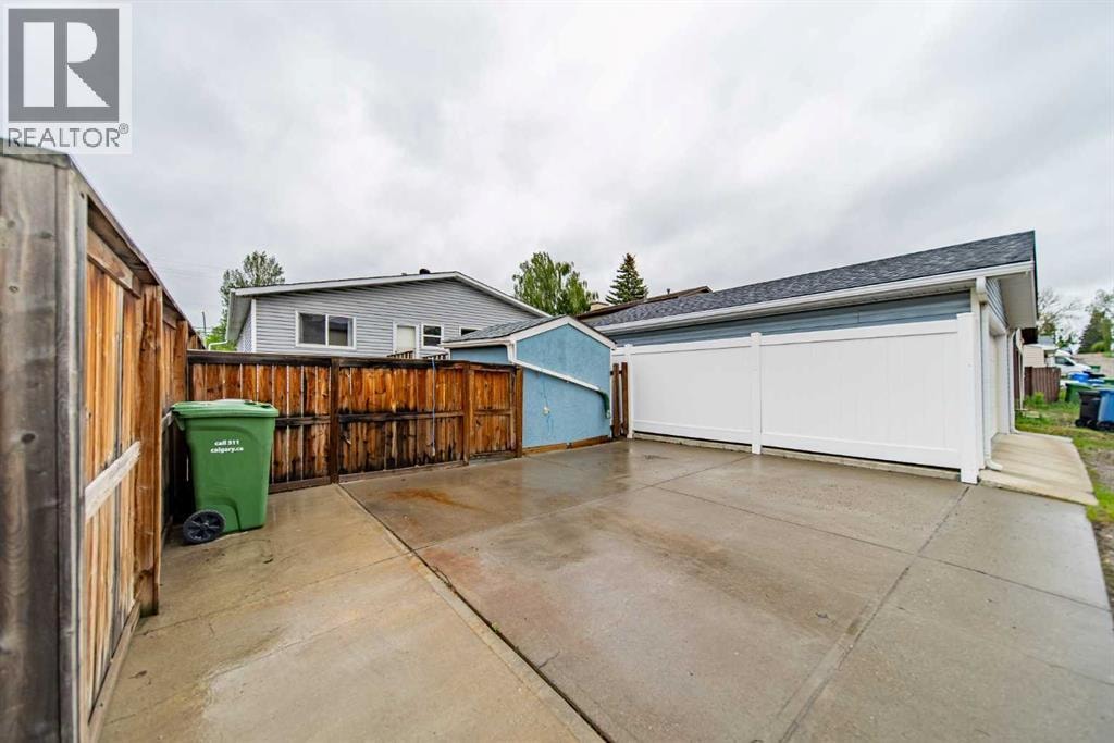 5119 30 Avenue SW — photo 21