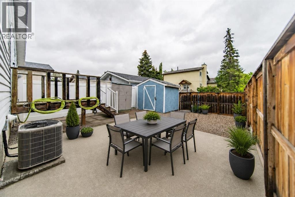 5119 30 Avenue SW — photo 19