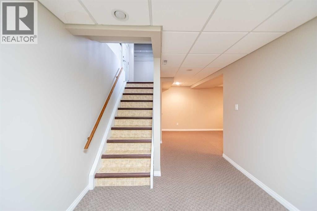 5119 30 Avenue SW — photo 14