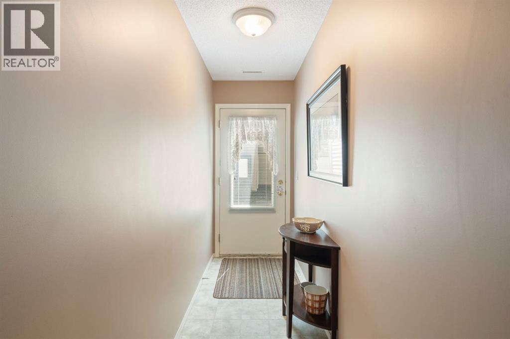 122 Bridlewood Lane SW — photo 4