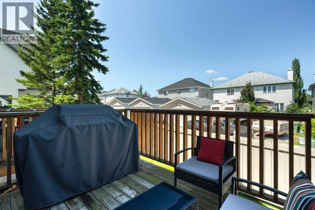 122 Bridlewood Lane SW — photo 8