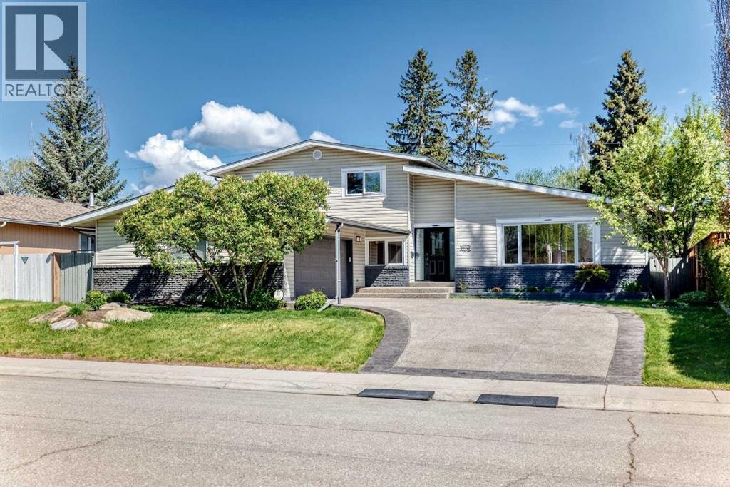 1220 73 Avenue SW — photo 2