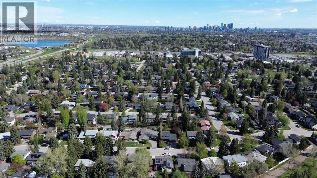 1220 73 Avenue SW — photo 34