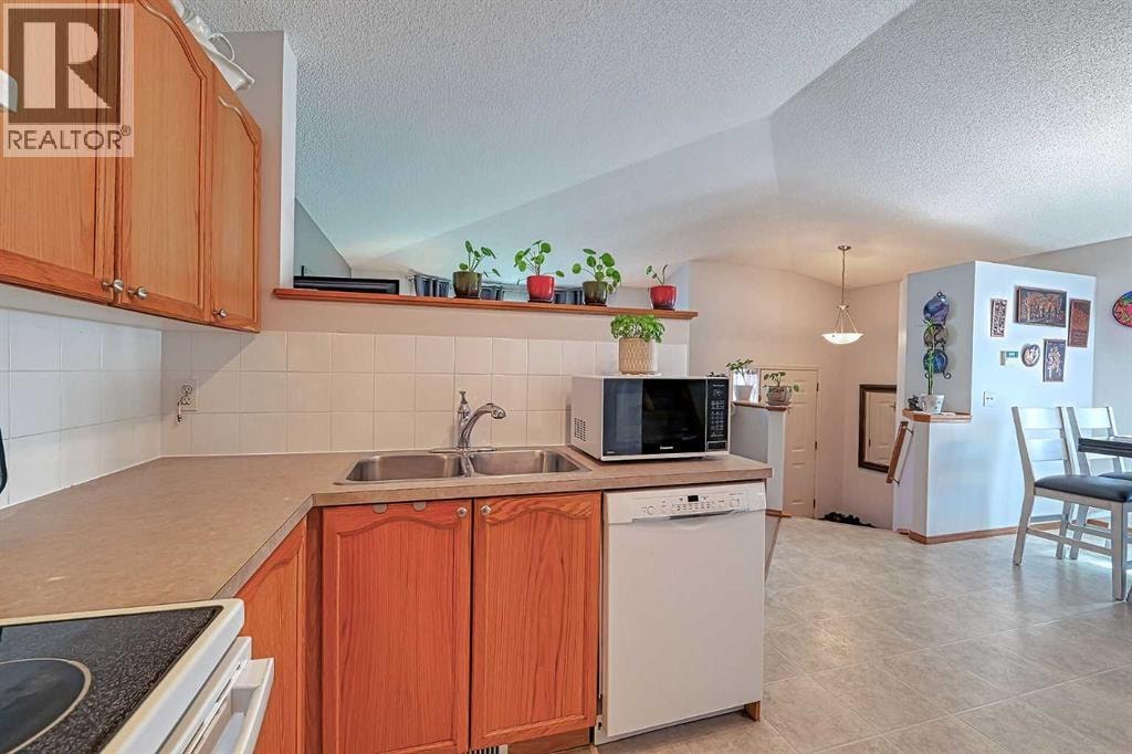234 Martinvalley Mews NE — photo 6