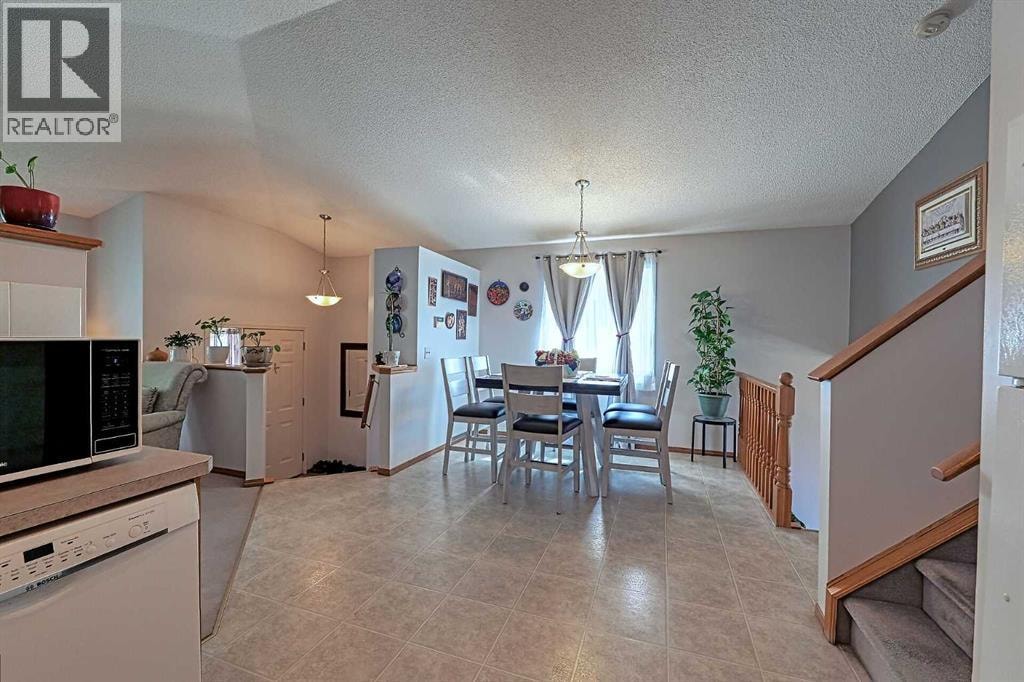 234 Martinvalley Mews NE — photo 7