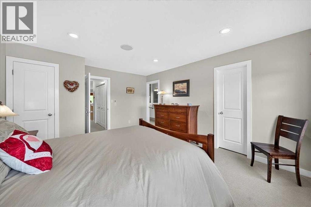60 Sherwood Crescent NW — photo 23