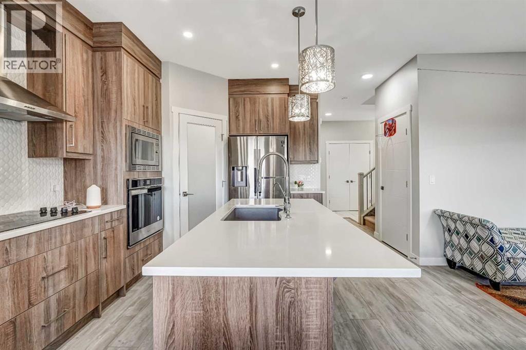 349 Corner Meadows Way NE — photo 8