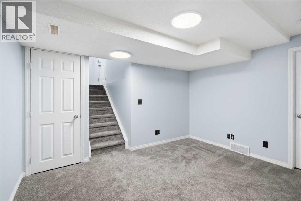 337 Copperfield Boulevard SE — photo 12