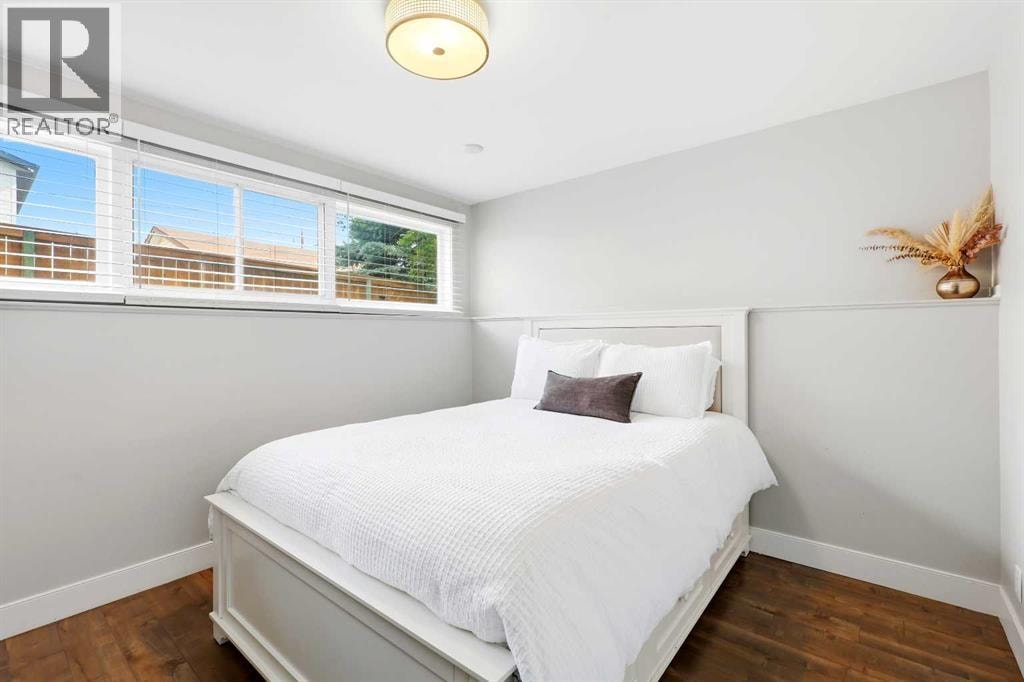 2516 63 Avenue SW — photo 23