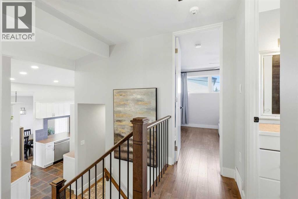 2516 63 Avenue SW — photo 18