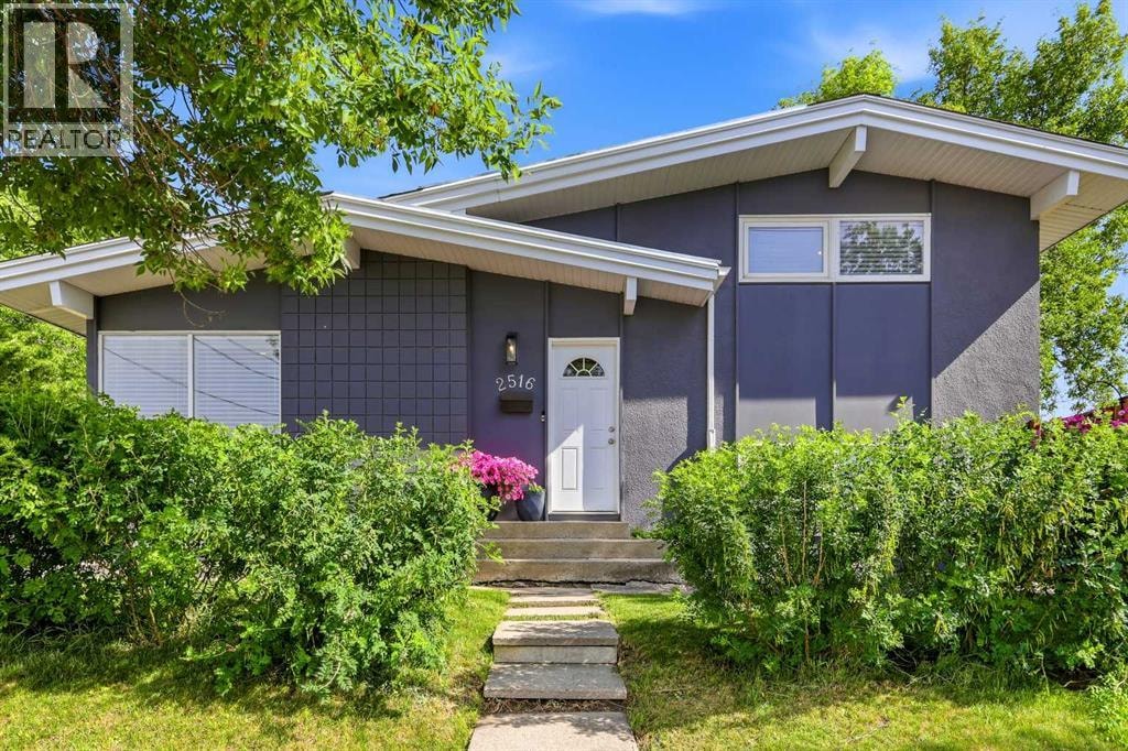 2516 63 Avenue SW — photo 41