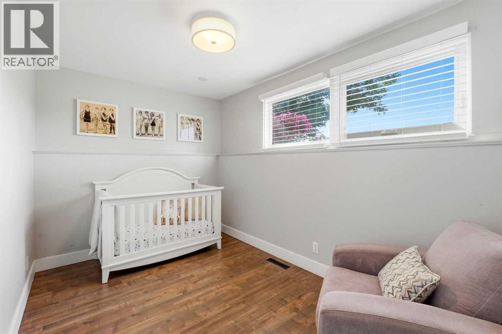 2516 63 Avenue SW — photo 25