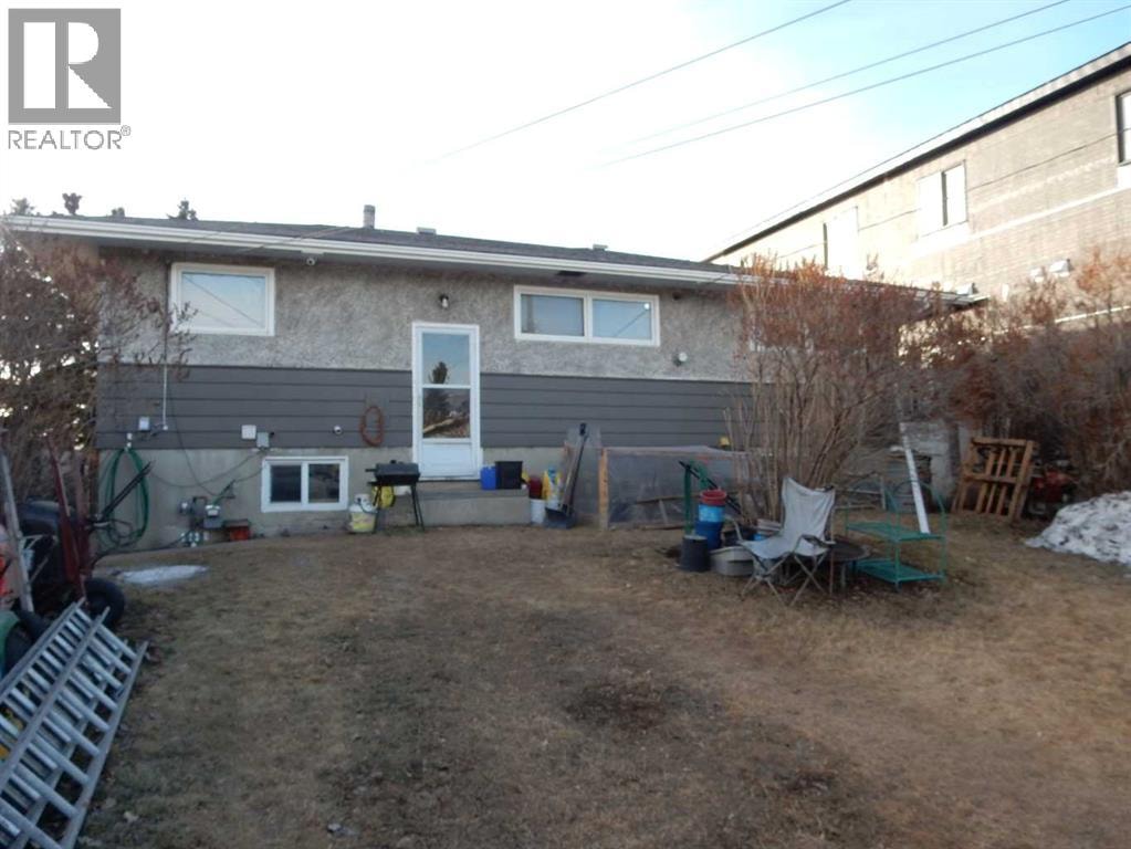 1330 34 Street SE — photo 3