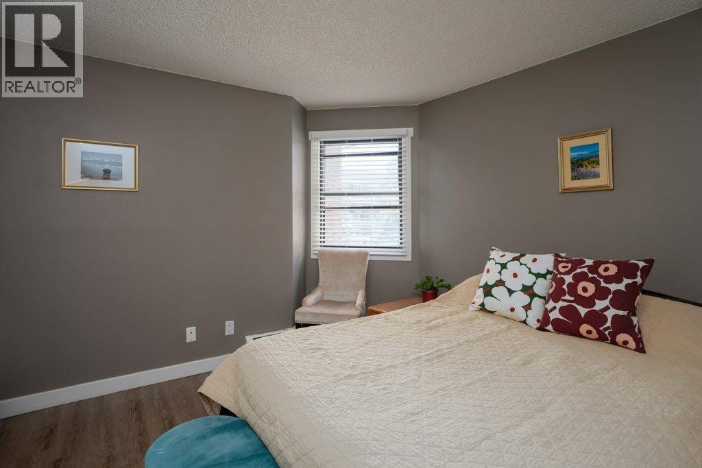 201, 630 57 Avenue SW — photo 15