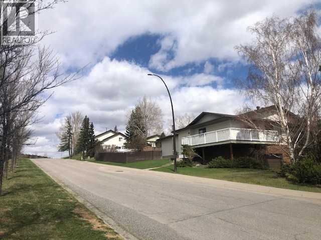 131 Ranchlands Court NW — photo 7