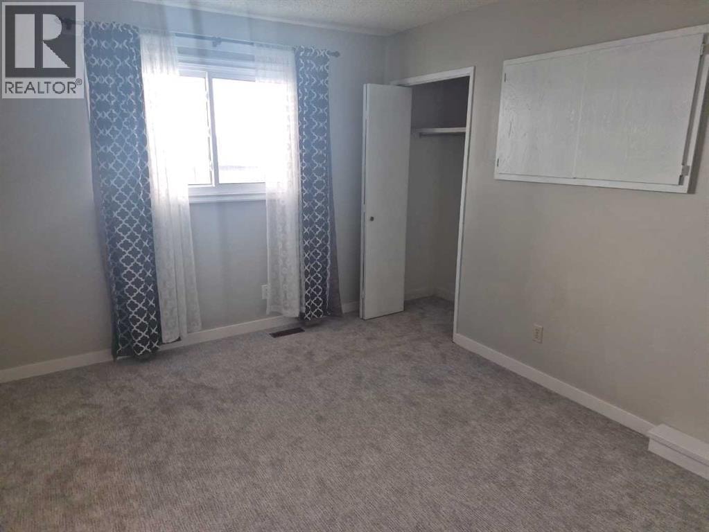 27 Beddington Road NE — photo 29