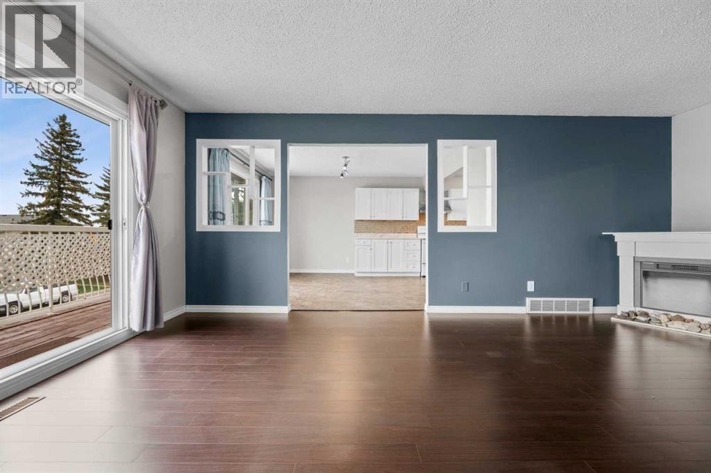27 Beddington Road NE — photo 6