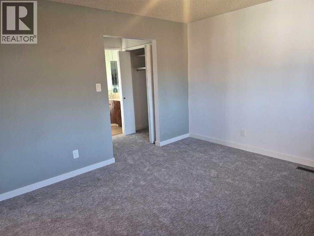 27 Beddington Road NE — photo 34