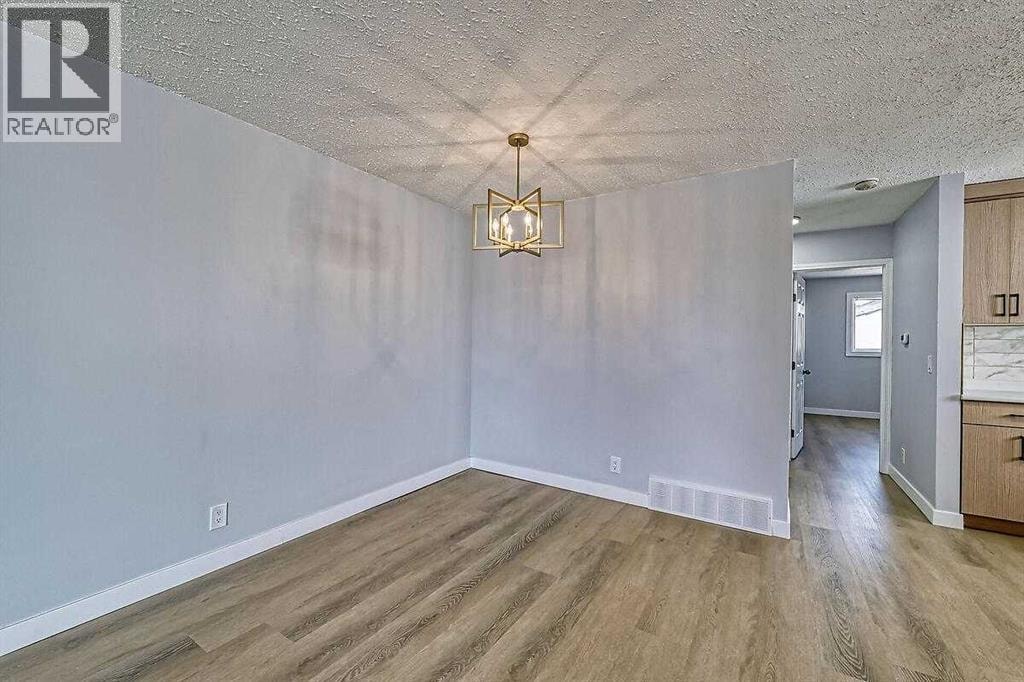 71 Falton Drive NE — photo 8