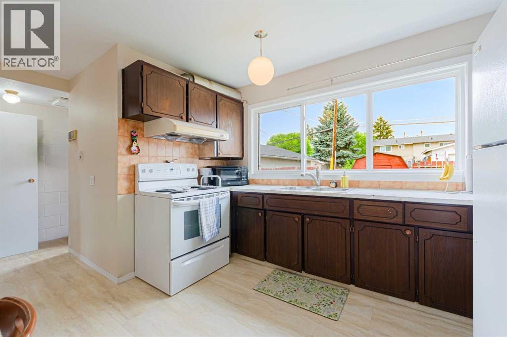 5412 14 Avenue SE — photo 10