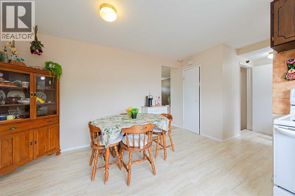 5412 14 Avenue SE — photo 12