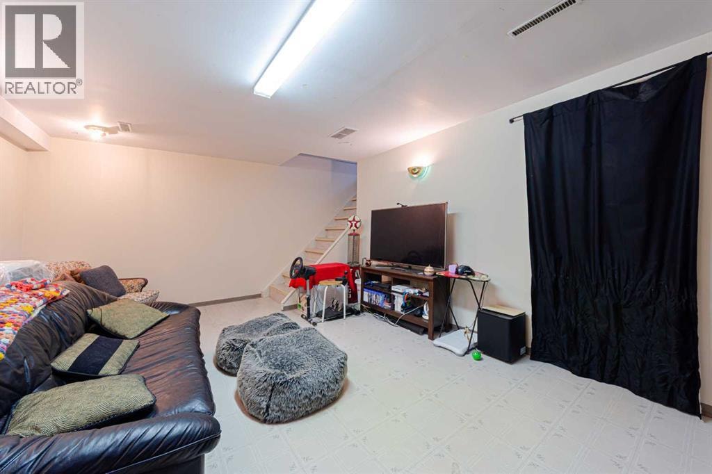 5412 14 Avenue SE — photo 22