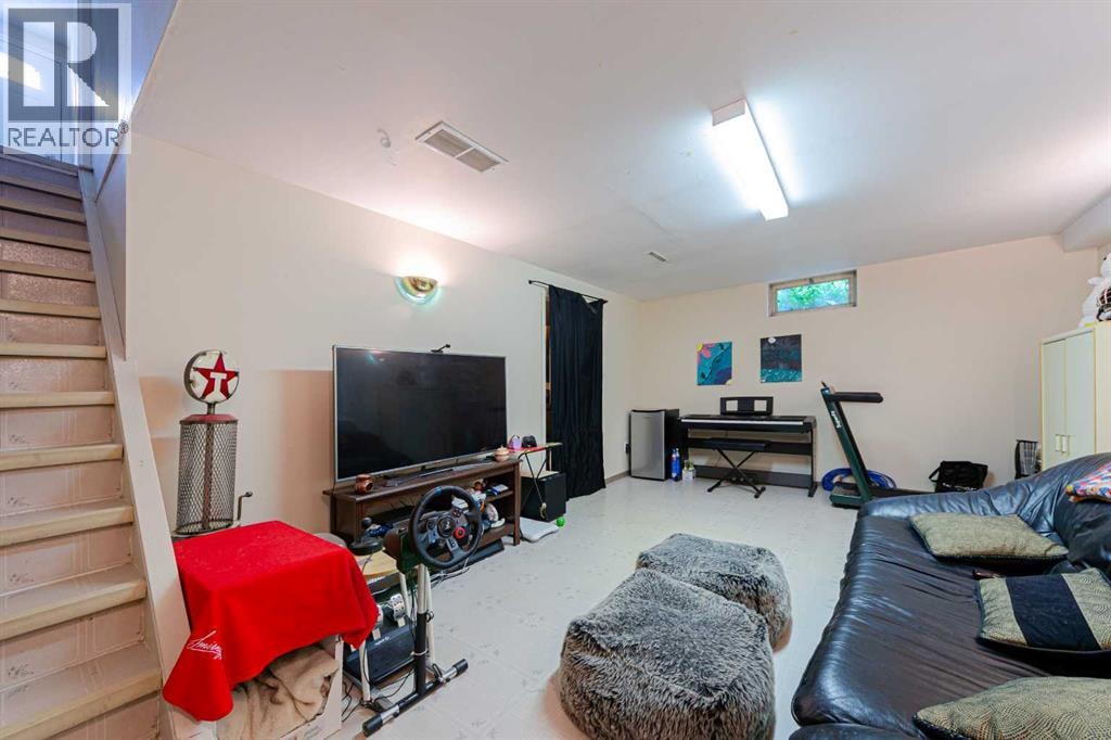 5412 14 Avenue SE — photo 24