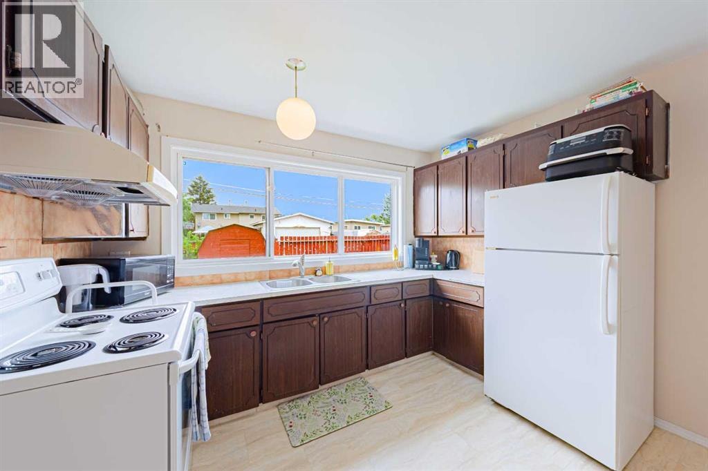 5412 14 Avenue SE — photo 9