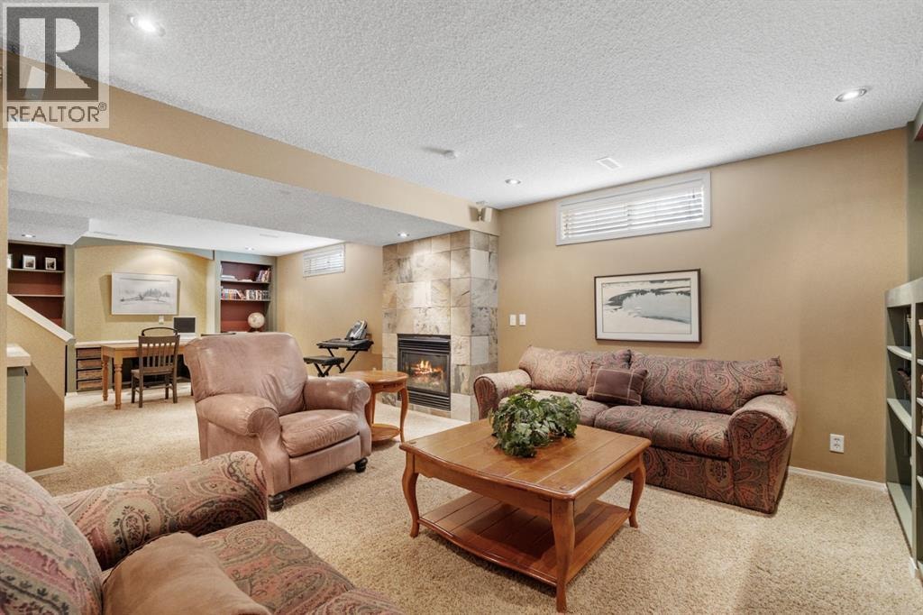 212 Sirocco Place SW — photo 37