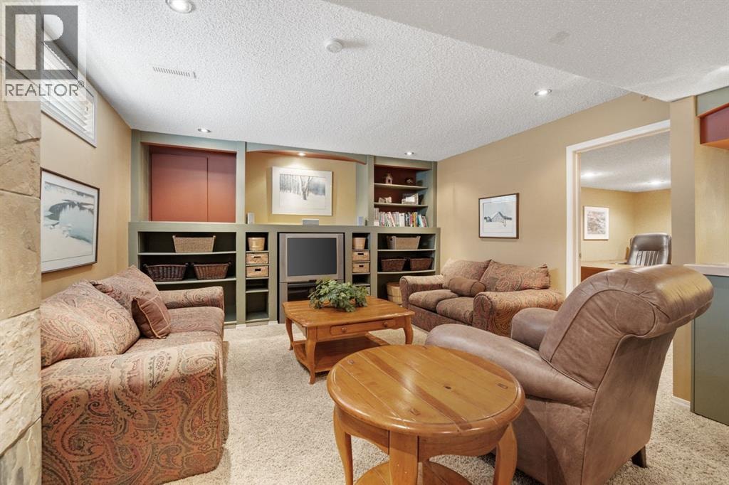 212 Sirocco Place SW — photo 35