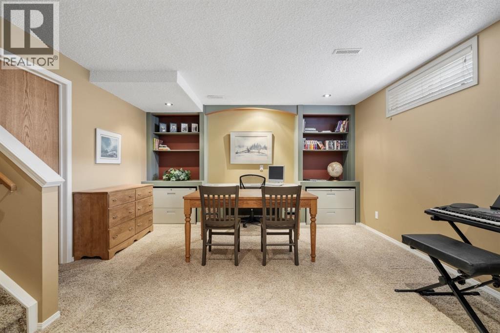 212 Sirocco Place SW — photo 32