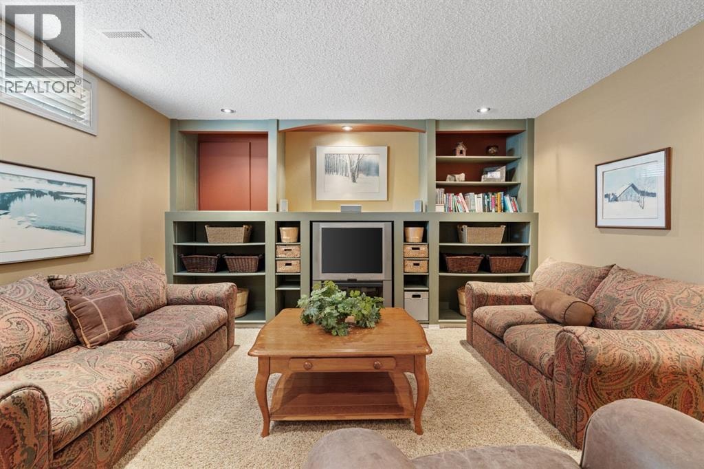 212 Sirocco Place SW — photo 36