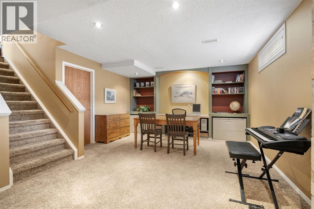 212 Sirocco Place SW — photo 33