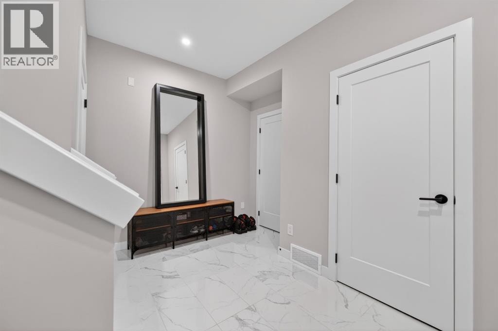3088 85 Street SW — photo 31