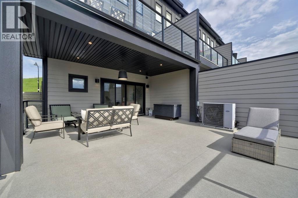 3088 85 Street SW — photo 37