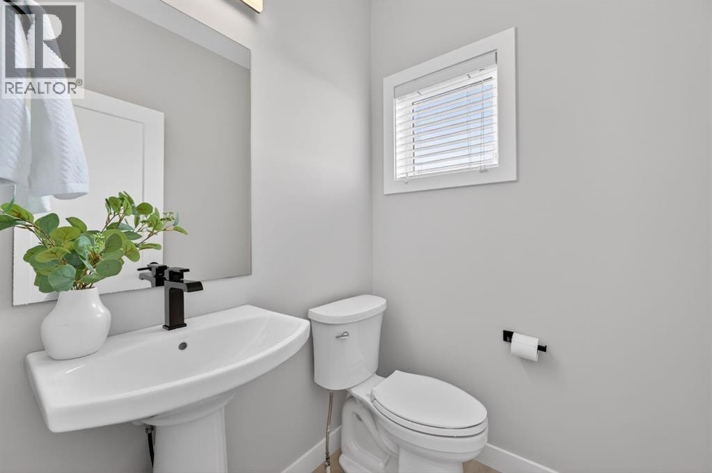 3088 85 Street SW — photo 15