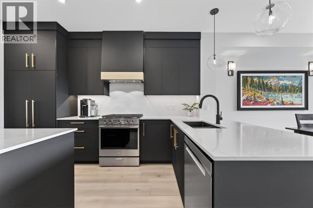 3088 85 Street SW — photo 12