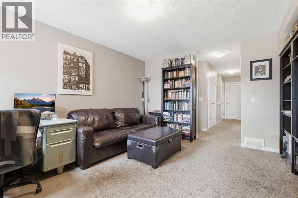 58 Evansridge Crescent NW — photo 12