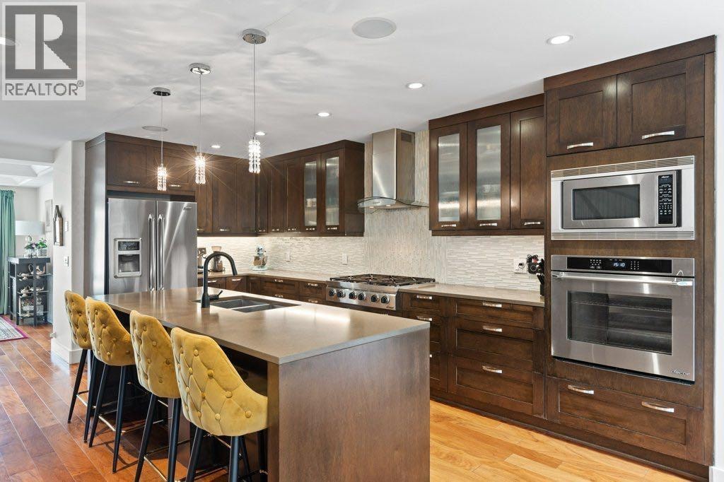2113 21 Avenue SW — photo 4