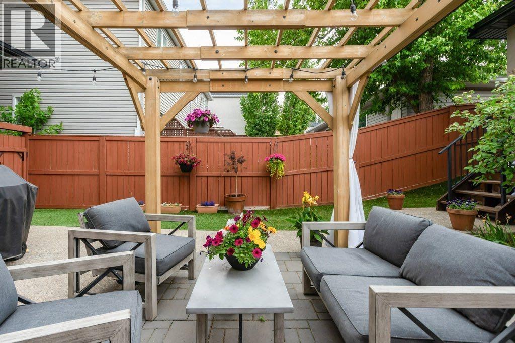 2113 21 Avenue SW — photo 37