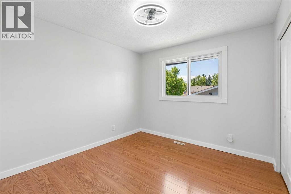 2411 51 Street NE — photo 13